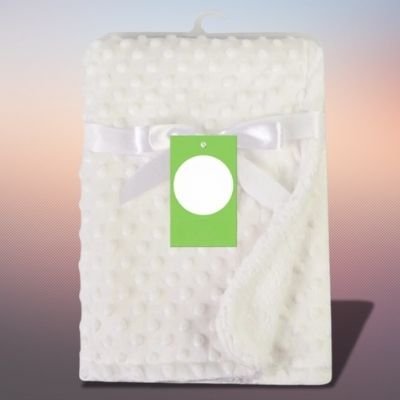 couverture-bebe-blanche-doublure-modele