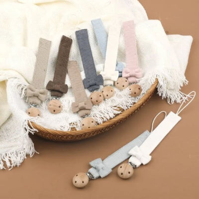 Attache tetine en coton et bois rose gris bleu brun beige blanc