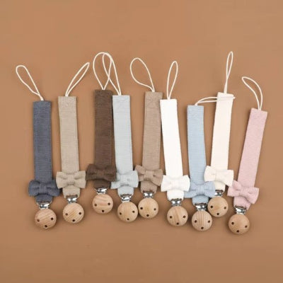 Attache tétine en coton et bois troués couleur attache métal 