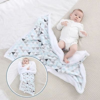 couette-bebe-motif-triangle-cocon-enveloppant