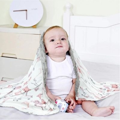 couverture-bebe-polaire-bébé-explorateur-lit-blanc-horloge