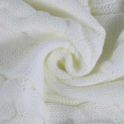 nid-d-ange-blanc-tricot-tissu