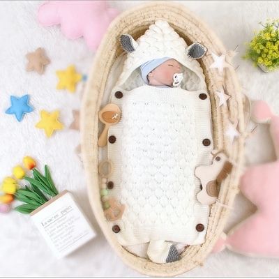 nid-d-ange-cosy-blanc-bébé-endormi-confortable-coffin-osier