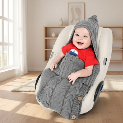 Nid d'ange gris - Bébé souriant