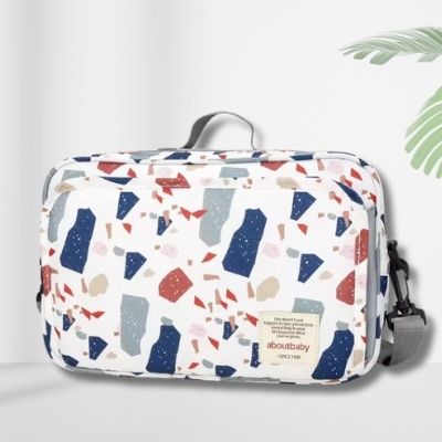 sac-a-langer-formes-geometriques-bleu-brun-gris