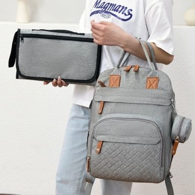 sac-a-langer-bebe-gris-matelas-a-langer-sac-a-main